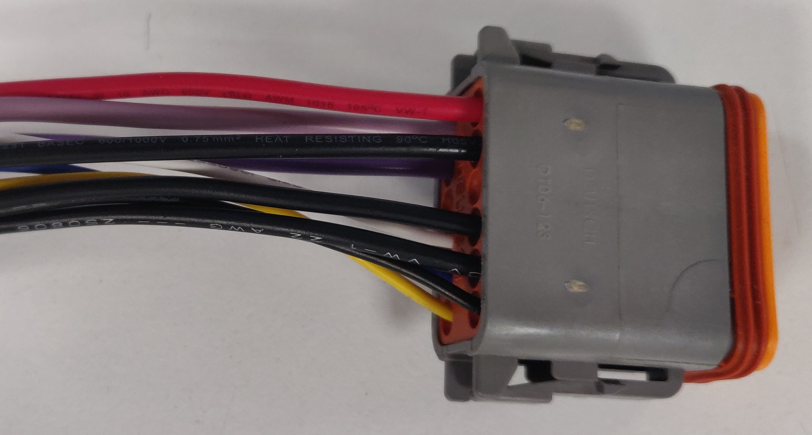 deutsch_connector.jpg